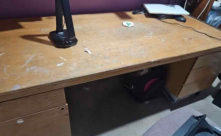 Photo of free Solid Large desk approx 120 cm long (Binley CV3) #1