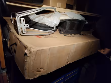 Photo of free Bike box and foam (Midtown/Boulevard Park) #2