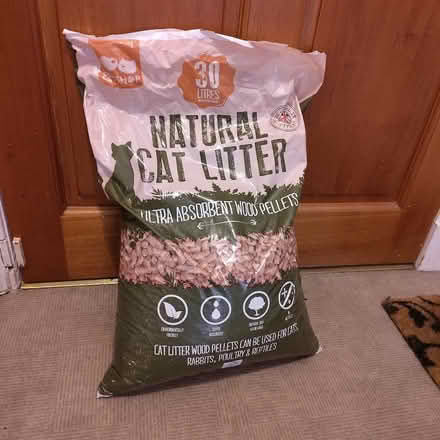 Photo of free Cat litter (wood pellets) (Corstorphine EH12) #1