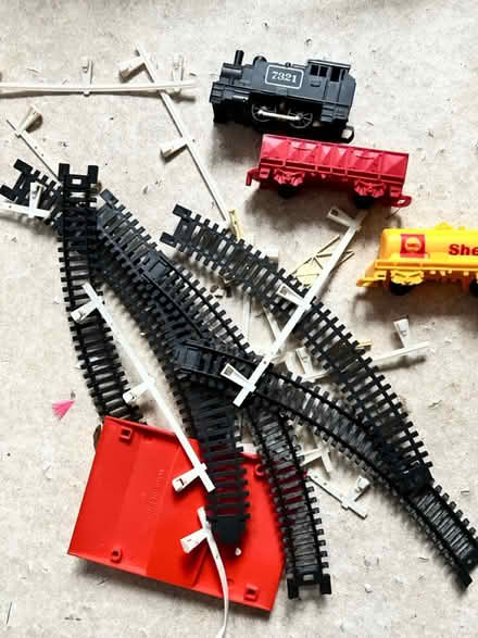 Photo of free Hornby clockwork railway (Colchester CO4) #2