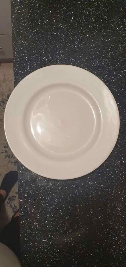 Photo of free 6 white plates (RG1) #2
