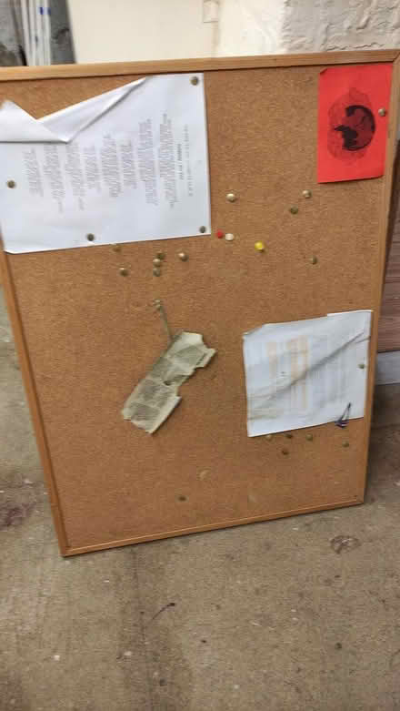 Photo of free Cork notice board (Old Isleworth) #1