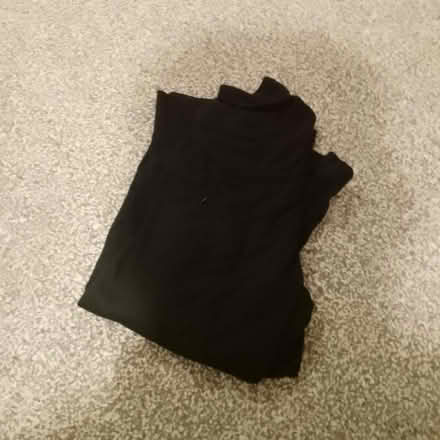 Photo of free XL thermal long sleeved top (Silverstone) #1
