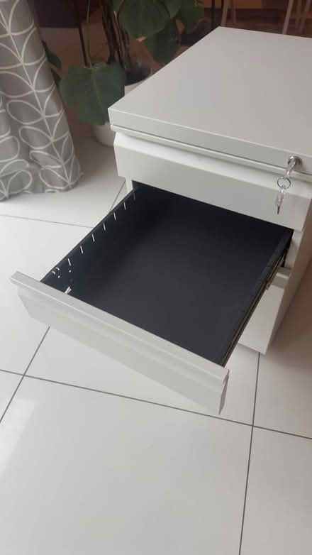 Photo of free Under desk filing cabinet (Crystal Palace SE19) #4