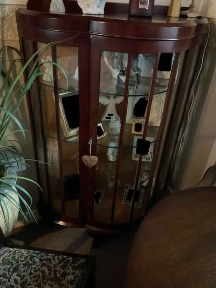 Photo of free PENDING COLLECTION Furniture (DY1) #4