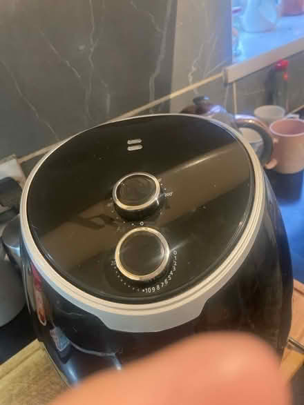 Photo of free Air fryer (Weston Rhyn SY10) #3