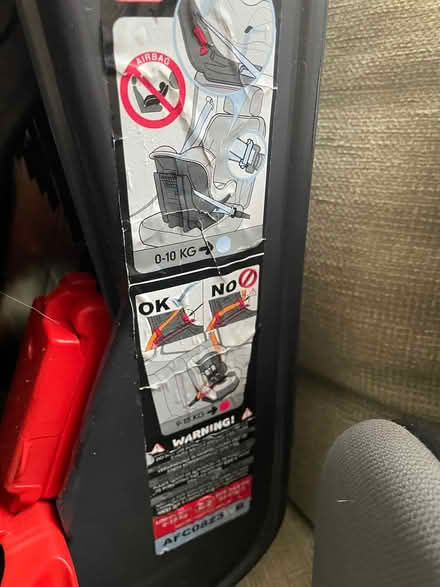Photo of free Cuggl Baby/toddler car seat (GL510QP) #4