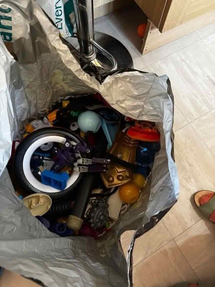 Photo of free Mixed toy (NE4 Fehnam) #1