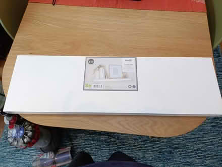 Photo of free Floating shelf, no bracket, 80cm (East Finchley, N2) #1