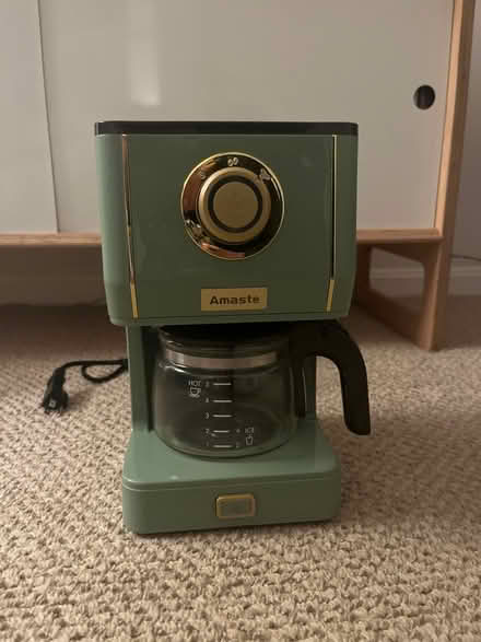 Photo of free Small coffee maker (McLean Gardens) #1