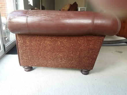 Photo of free Leather 3 setter settee (Ightham Kent) #4