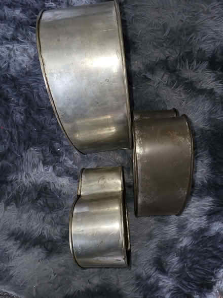 Photo of free Heart shaped cake tins (Shirley B90) #2