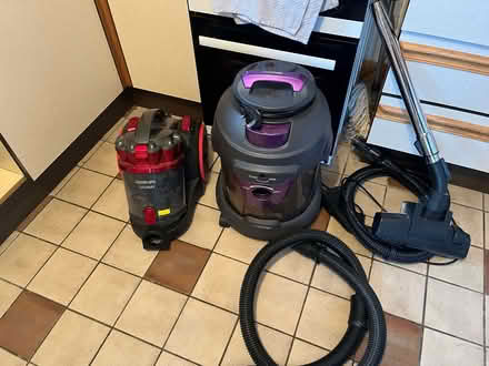 Photo of free 1 vacuum cleaner / 1 vac/carpet cleaner (Letham DD8) #2