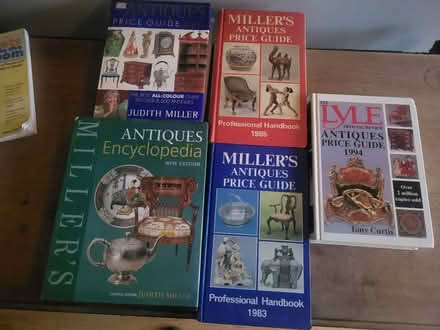 Photo of free Antique Guide book (Crystal Palace) #1