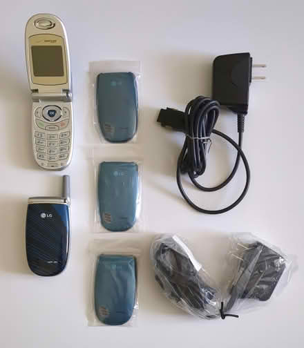 Photo of free Old Feature Phones (Almaden Valley) #1