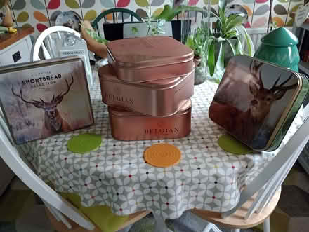 Photo of free 5 Empty Christmas Biscuit Tins (CT12) #1