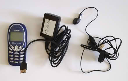 Photo of free Old Feature Phones (Almaden Valley) #2