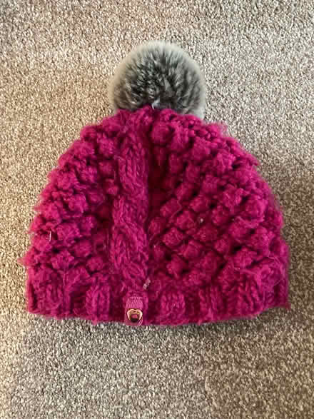 Photo of free Hat 3-5 years (Thorney Leys OX28) #1