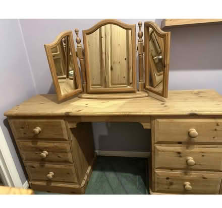 Photo of Pine dressing table (L6 Kensington) #1