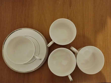 Photo of free Cups and saucers (Boxmoor HP1) #2