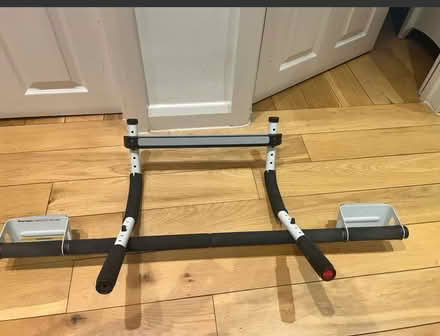 Photo of Pull up bar/ multi gym (NW4) #2
