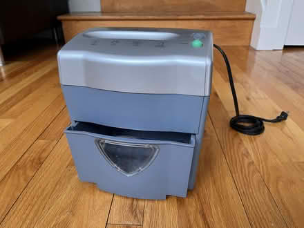 Photo of free Document shredder (Porter Square, Cambridge) #1