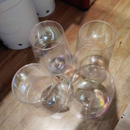 Photo of free 4 large wine glasses (Croydon CR0) #2