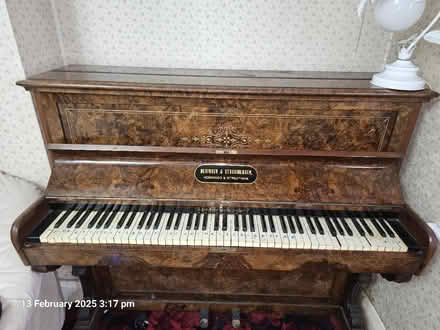 Photo of free Old piano (thorntonheath, CR7 7JF) #1