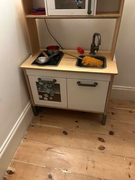 Photo of free Kid’s kitchen (Corsham SN13) #2