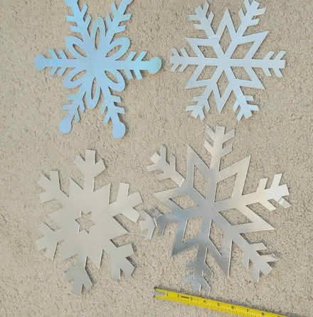 Photo of free Winter decorations (Bernardo & Iowa, Sunnyvale) #1
