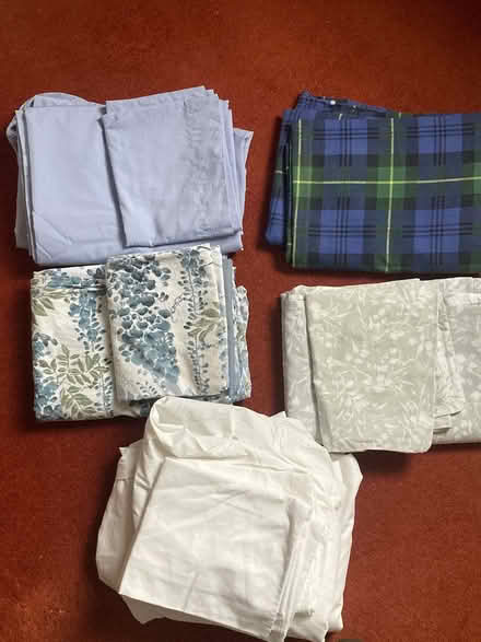 Photo of free Single duvet covers & sheets (Kingston KT2) #1
