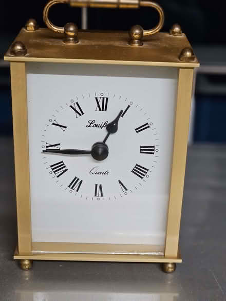 Photo of free Small battery operated clock (Redditch B97) #1