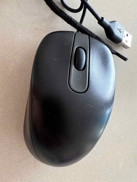 Photo of free HP Mouse (Serangoon MRT station) #2