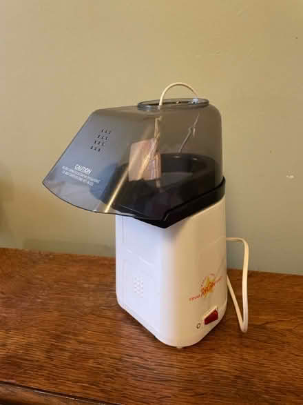 Photo of free Popcorn maker (Penylan CF23) #1