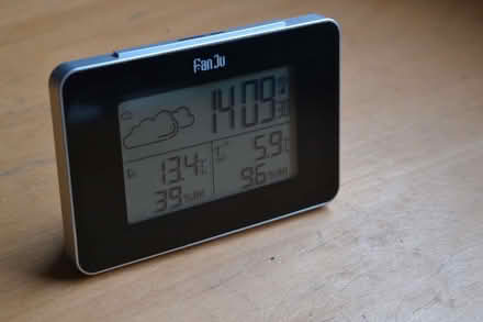 Photo of free indoor weather station (Glenrothes KY7) #1