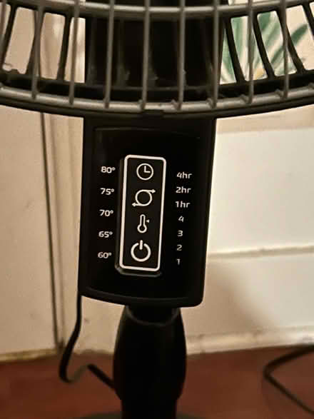 Photo of free Lasko standing fan (Highland Park/Eagle Rock) #2