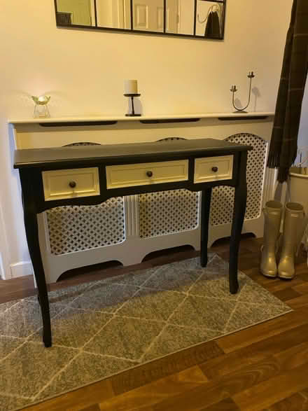 Photo of free Console/dresser table (Stoke Poges) #1