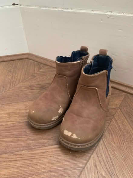 Photo of free Children Brown boots size 10 (Newington EH9) #1