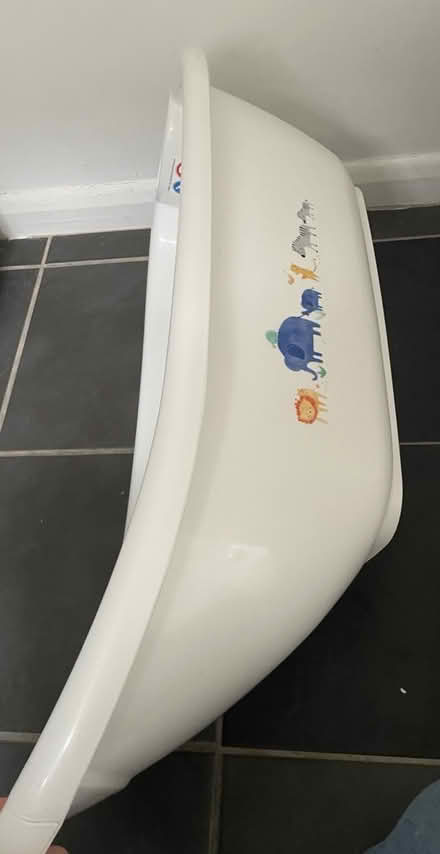 Photo of free Baby bath (Lincoln (LN6)) #1
