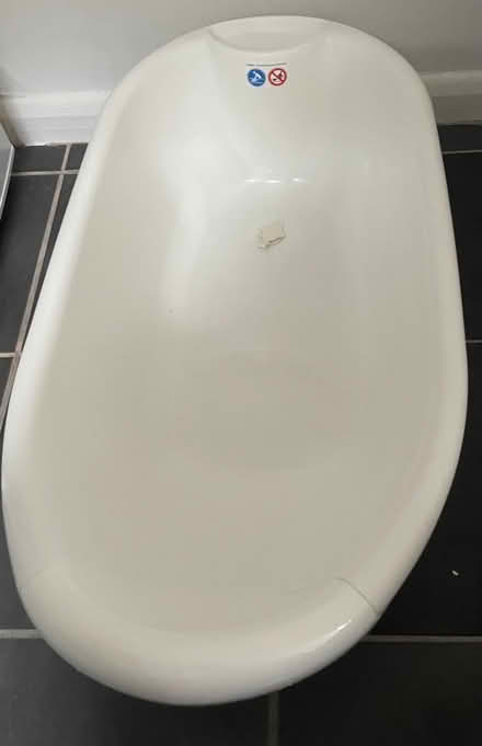 Photo of free Baby bath (Lincoln (LN6)) #2