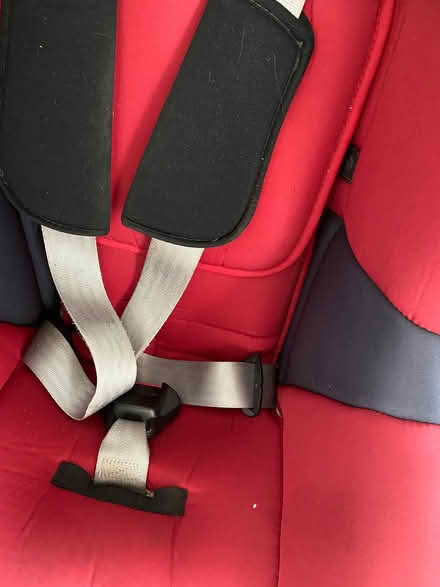 Photo of free Britax isofix swivel babyseat (Stevenage SG1) #3