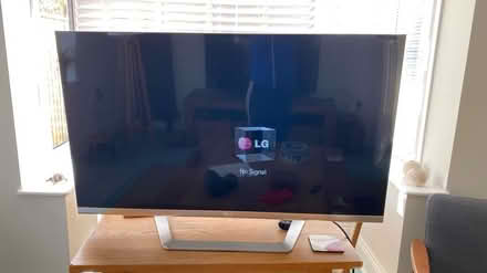 Photo of free 47” LG flat screen TV (M16 9 WT) #1