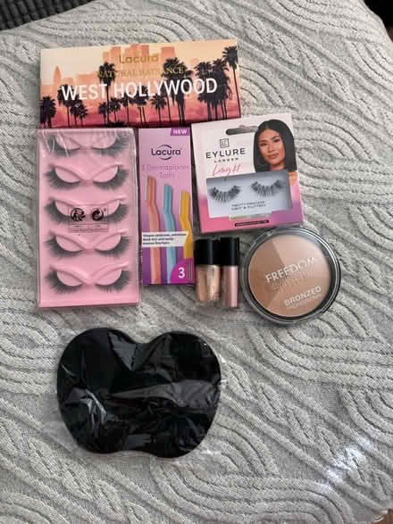 Photo of free Cosmetics bundle (RG30, Reading West) #1