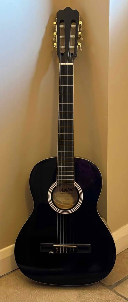 Photo of free 3⁄4 size Ashton Acoustic Guitar (Priestwood RG42) #2