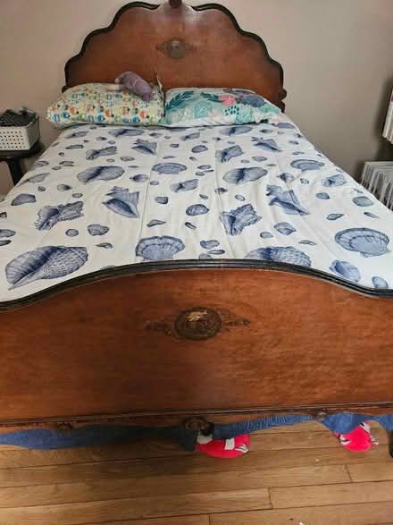 Photo of free Antique bedroom set (Marstons Mills) #4