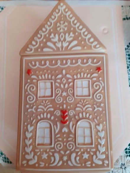 Photo of free Biscuit Container (Lampton TW3) #2