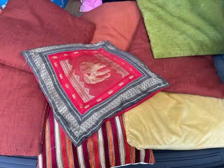 Photo of free Cushions (CR8) #1