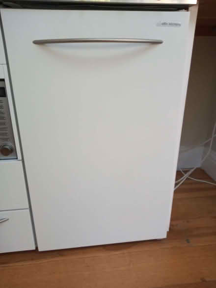 Photo of free refrigerator (Hampton Hill TW12) #1