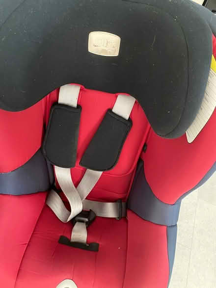 Photo of free Britax isofix swivel babyseat (Stevenage SG1) #2