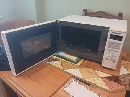 Photo of free Microwave (N8, Mountview Court) #2